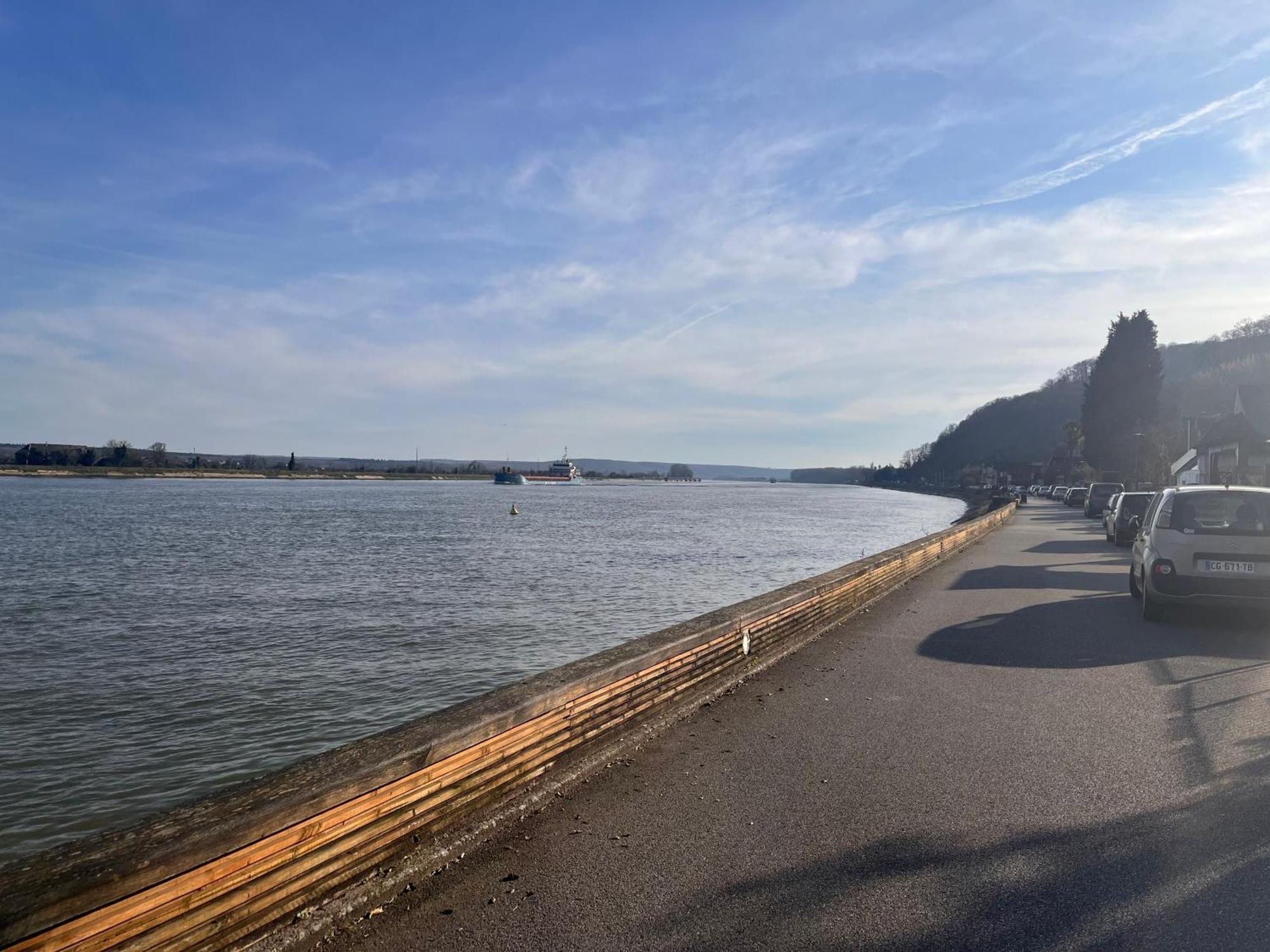 Gite La Fleur De Seine Villequier Exteriör bild